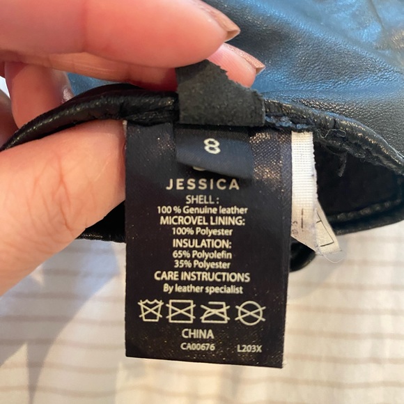 100% Leather Gloves - Picture 4 of 5